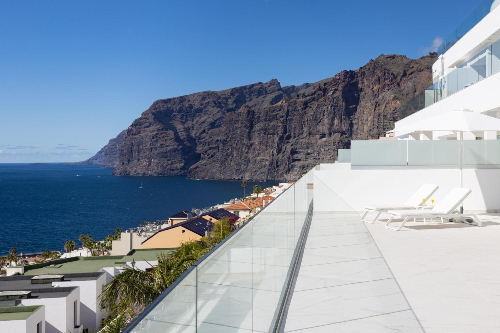 Crystal I Luxury Apartments By Enjoyahome Acantilado de los Gigantes Ngoại thất bức ảnh